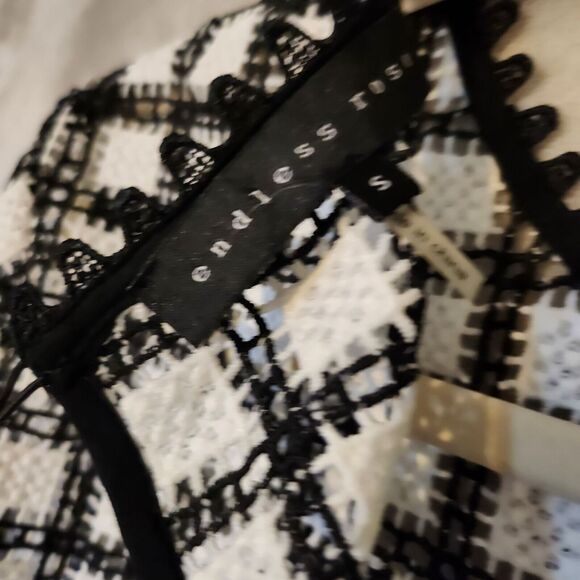 Endless Rose Black White Checkered Crochet Accent Top Sz S NWOT Retro Mod Stylec - Picture 6 of 6